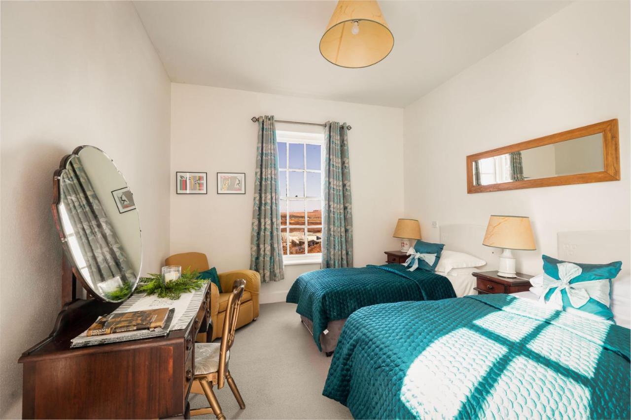 Granville House Apartments And Garden Suites Ballyferriter Bagian luar foto