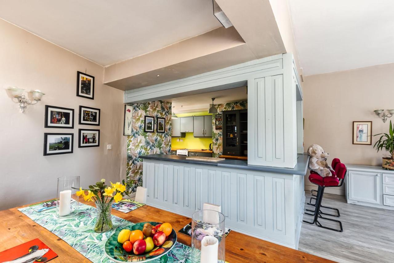 Granville House Apartments And Garden Suites Ballyferriter Bagian luar foto