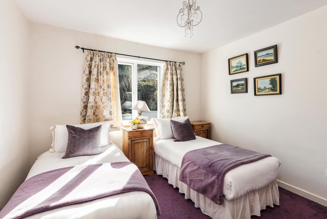 Granville House Apartments And Garden Suites Ballyferriter Bagian luar foto