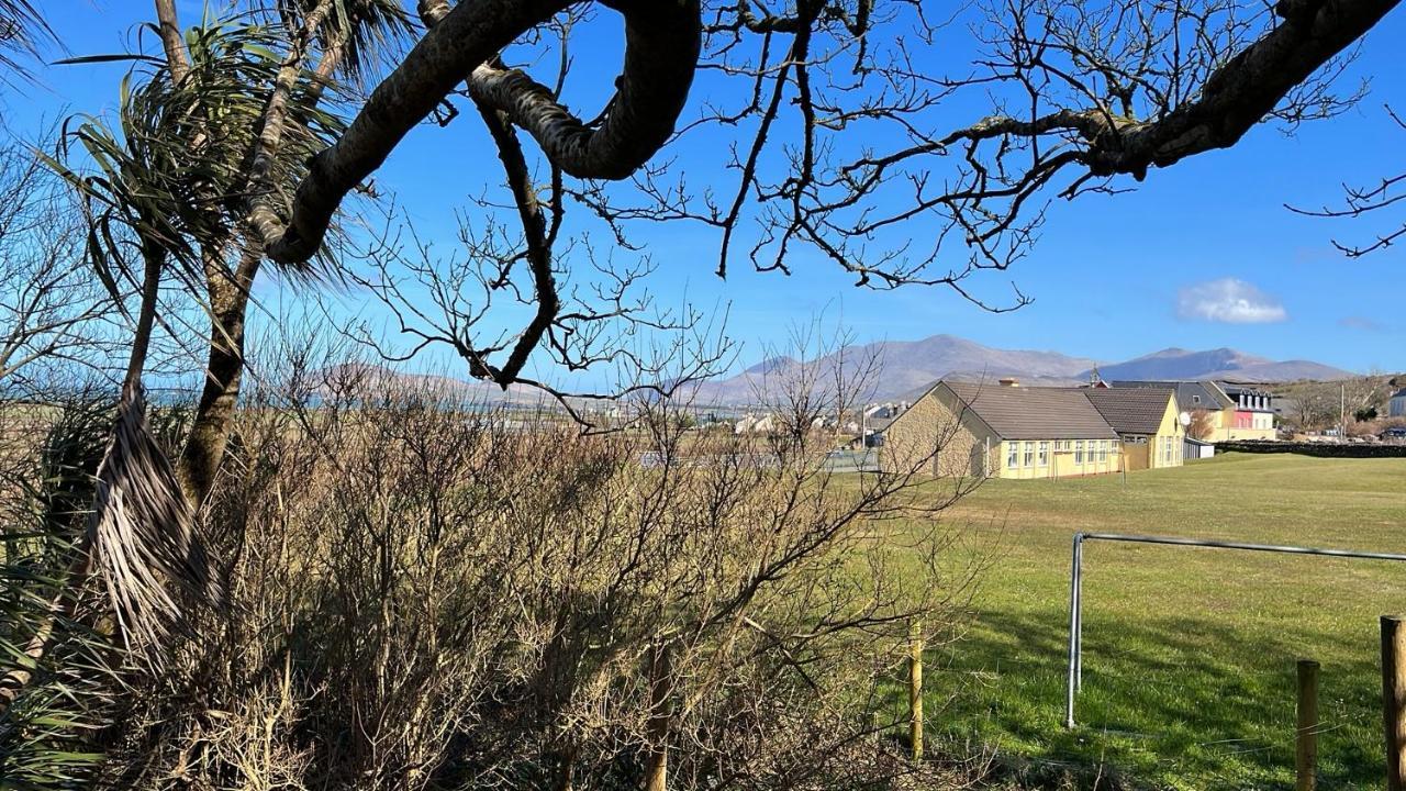 Granville House Apartments And Garden Suites Ballyferriter Bagian luar foto