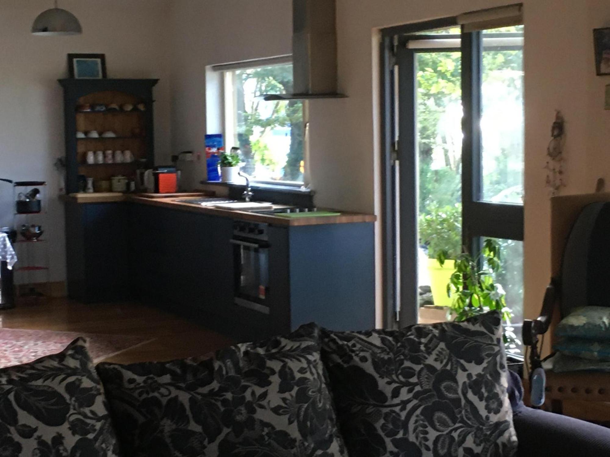 Granville House Apartments And Garden Suites Ballyferriter Bagian luar foto